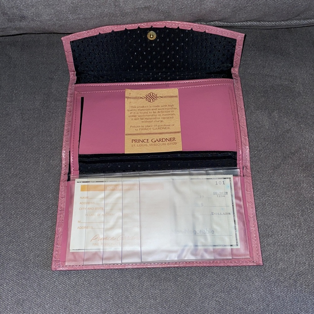 Vintage NWT.  Princess Gardner Genuine Leather Pigskin Wallet. - Picture 5 of 10